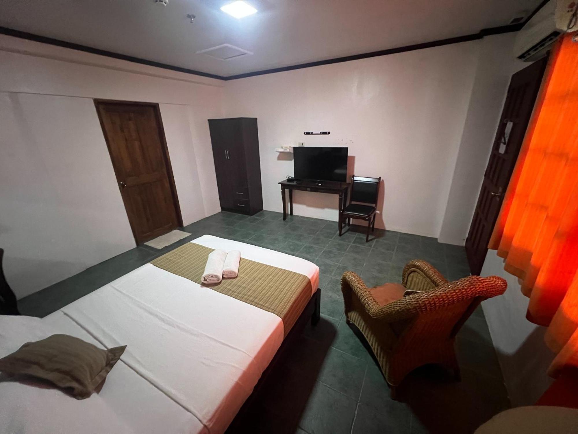Subiza Beach Resort Olongapo Dış mekan fotoğraf