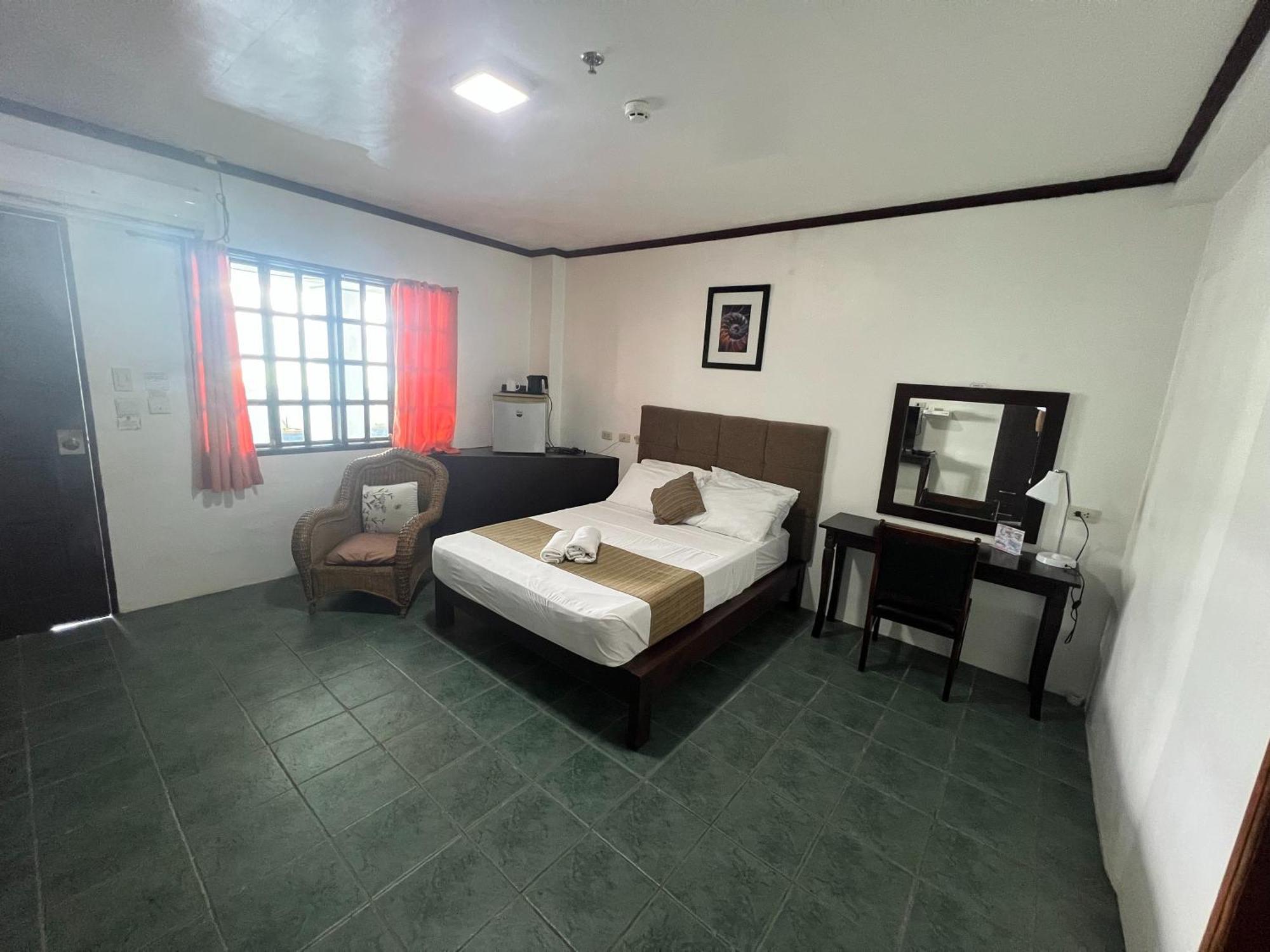 Subiza Beach Resort Olongapo Dış mekan fotoğraf