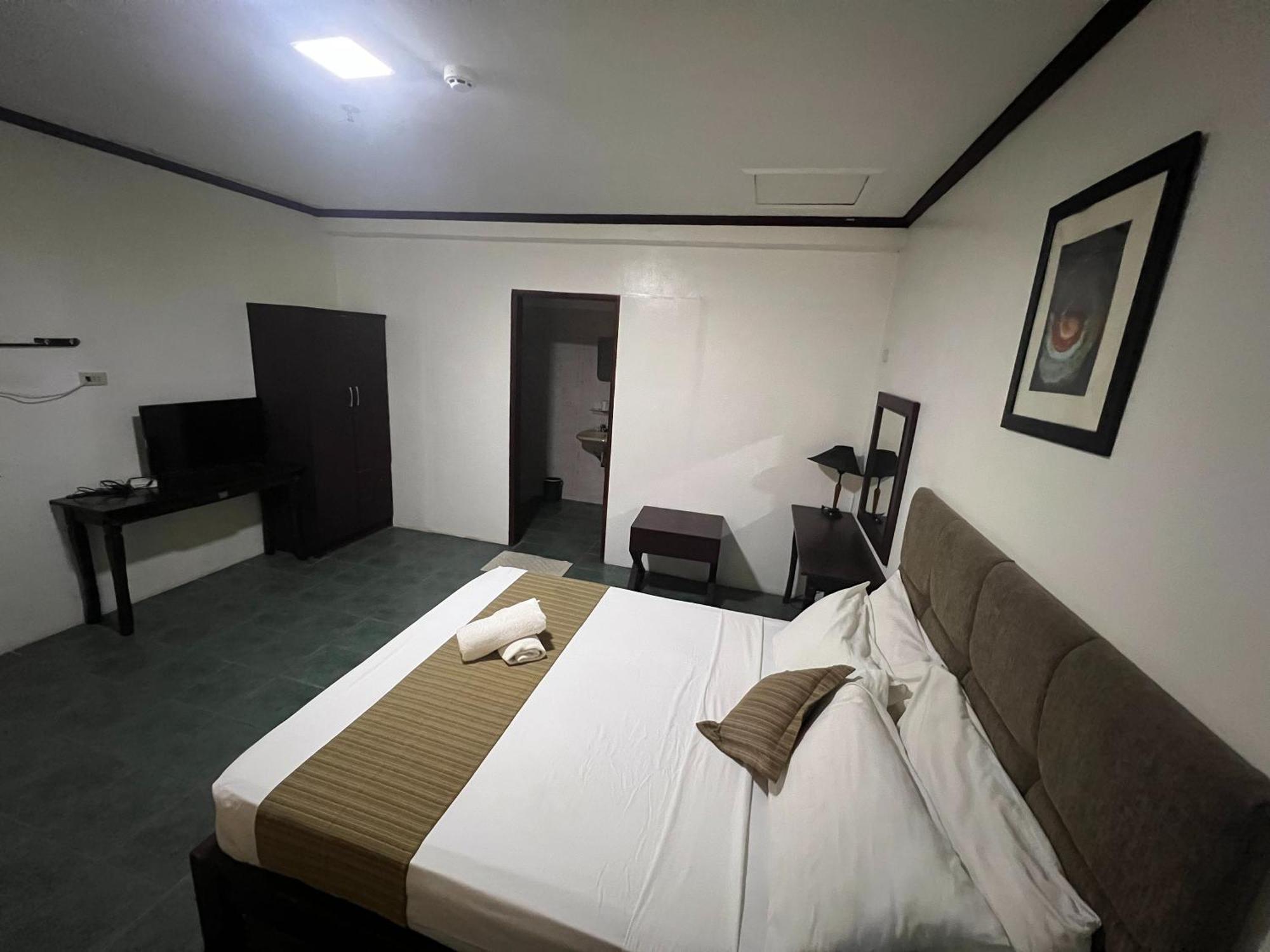 Subiza Beach Resort Olongapo Dış mekan fotoğraf