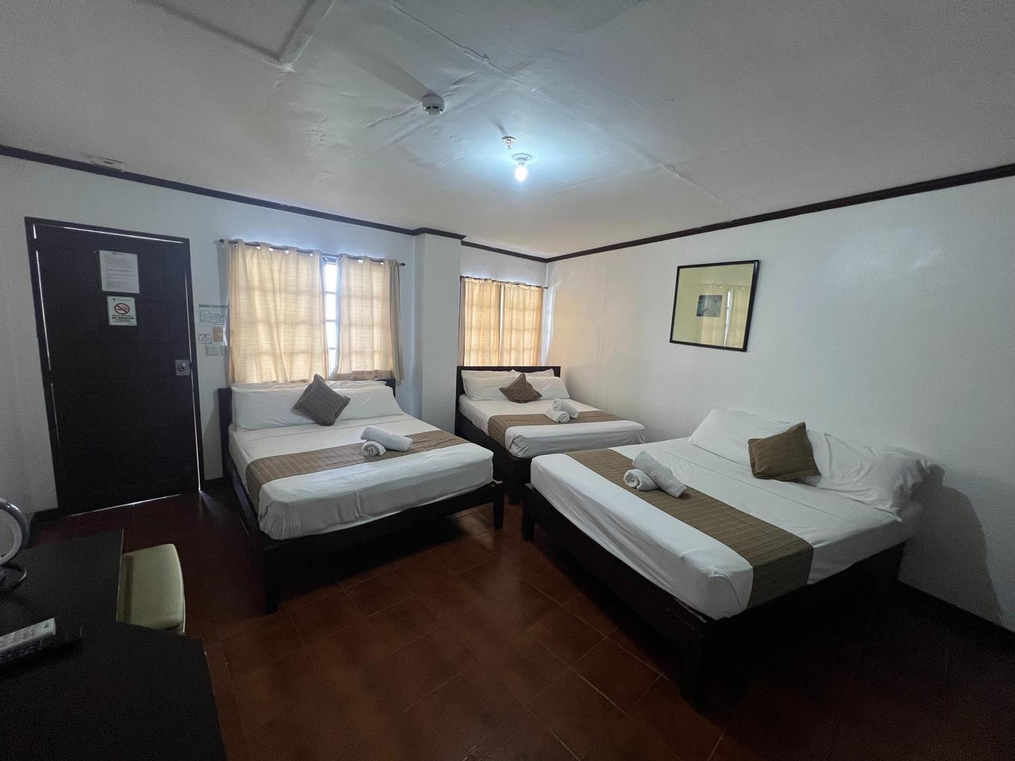 Subiza Beach Resort Olongapo Dış mekan fotoğraf