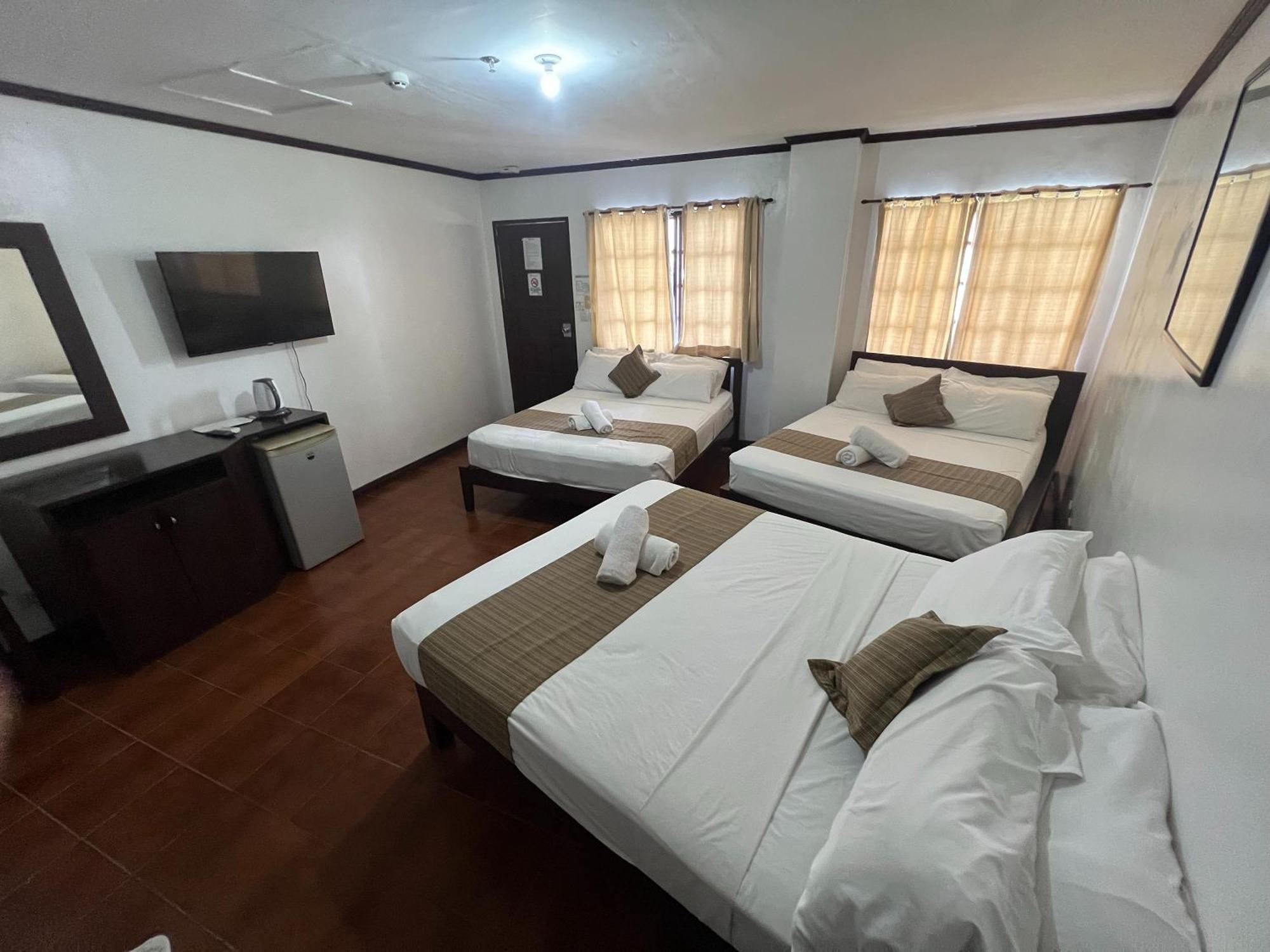 Subiza Beach Resort Olongapo Dış mekan fotoğraf